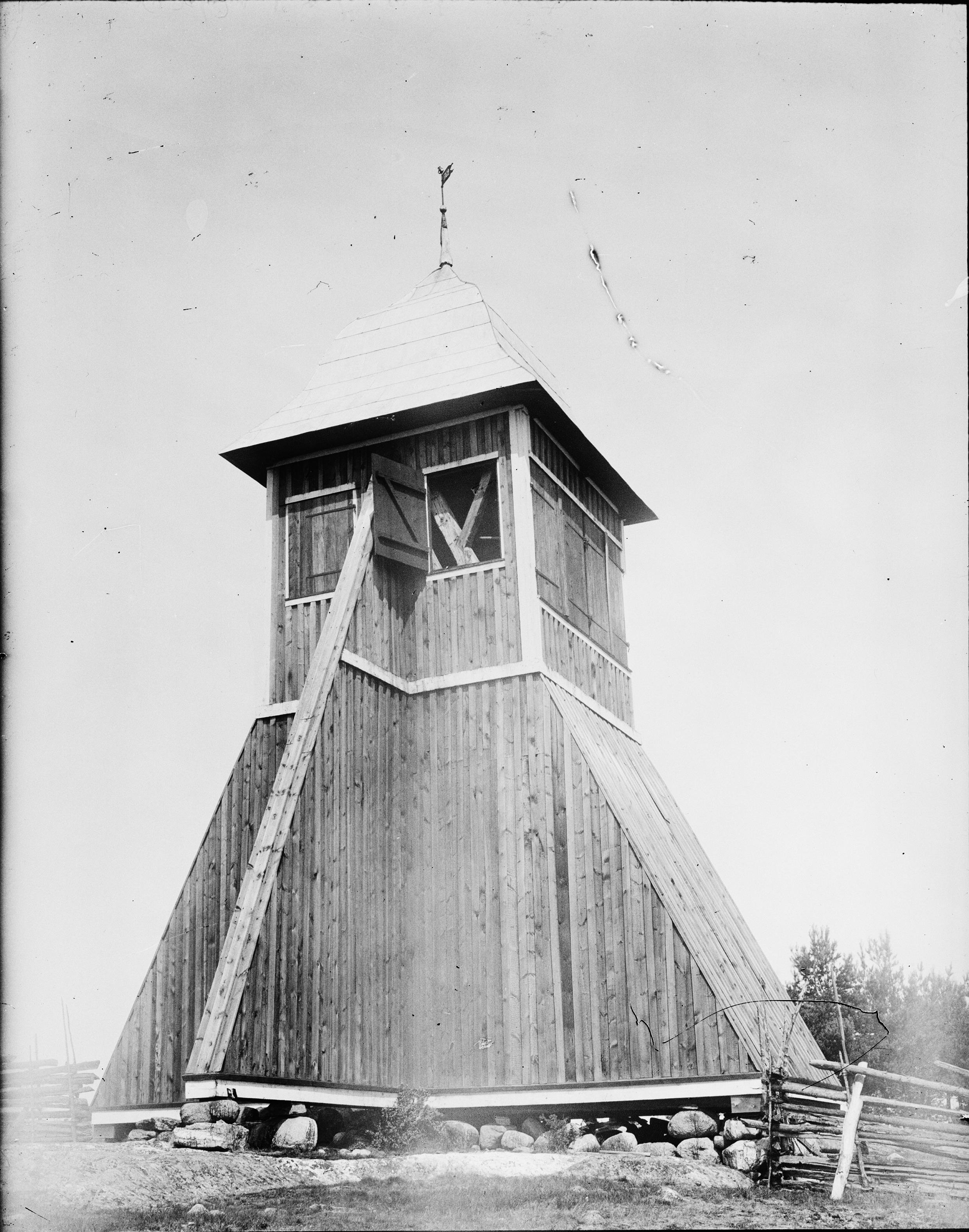 Nils Lagergren, Kårsta kyrka