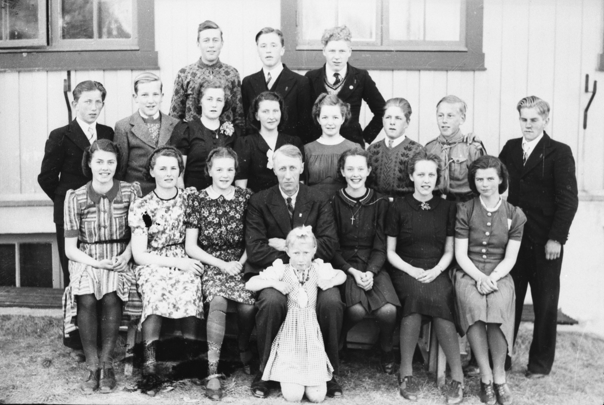 Per K. Lien, Skolebilde