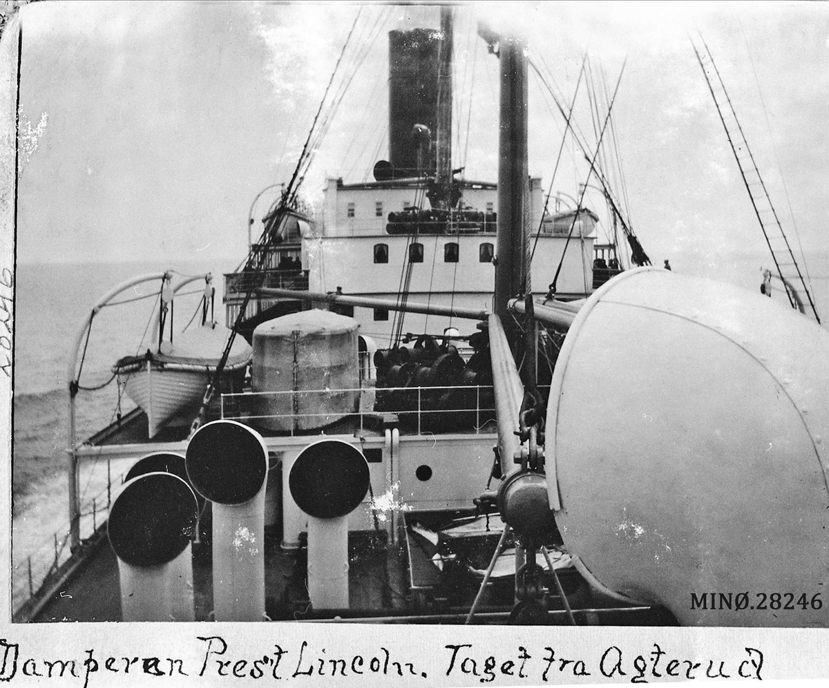 Rugsveen, Johan, Undseth, Damperen President Lincoln. Taget fra Agterud