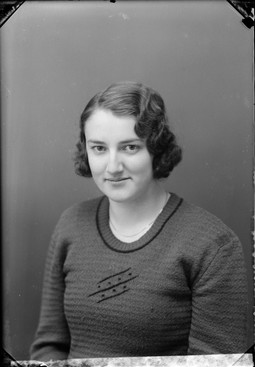 Skötsner-Edhlund, Ateljé Portrait - Mattsson from Lundsvedja, Valö, Uppland
