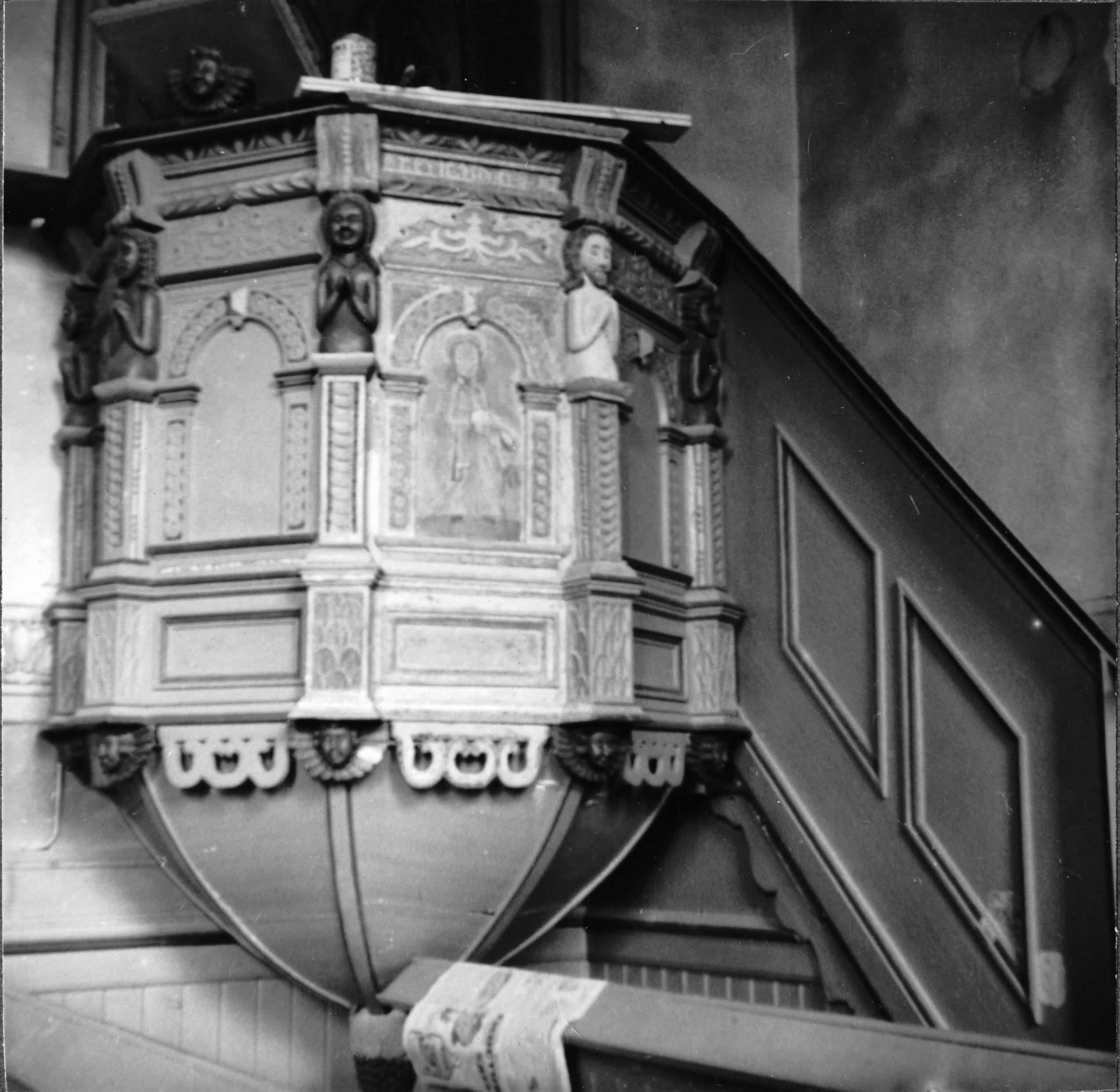 Gösta Lindström, Mosjö kyrka