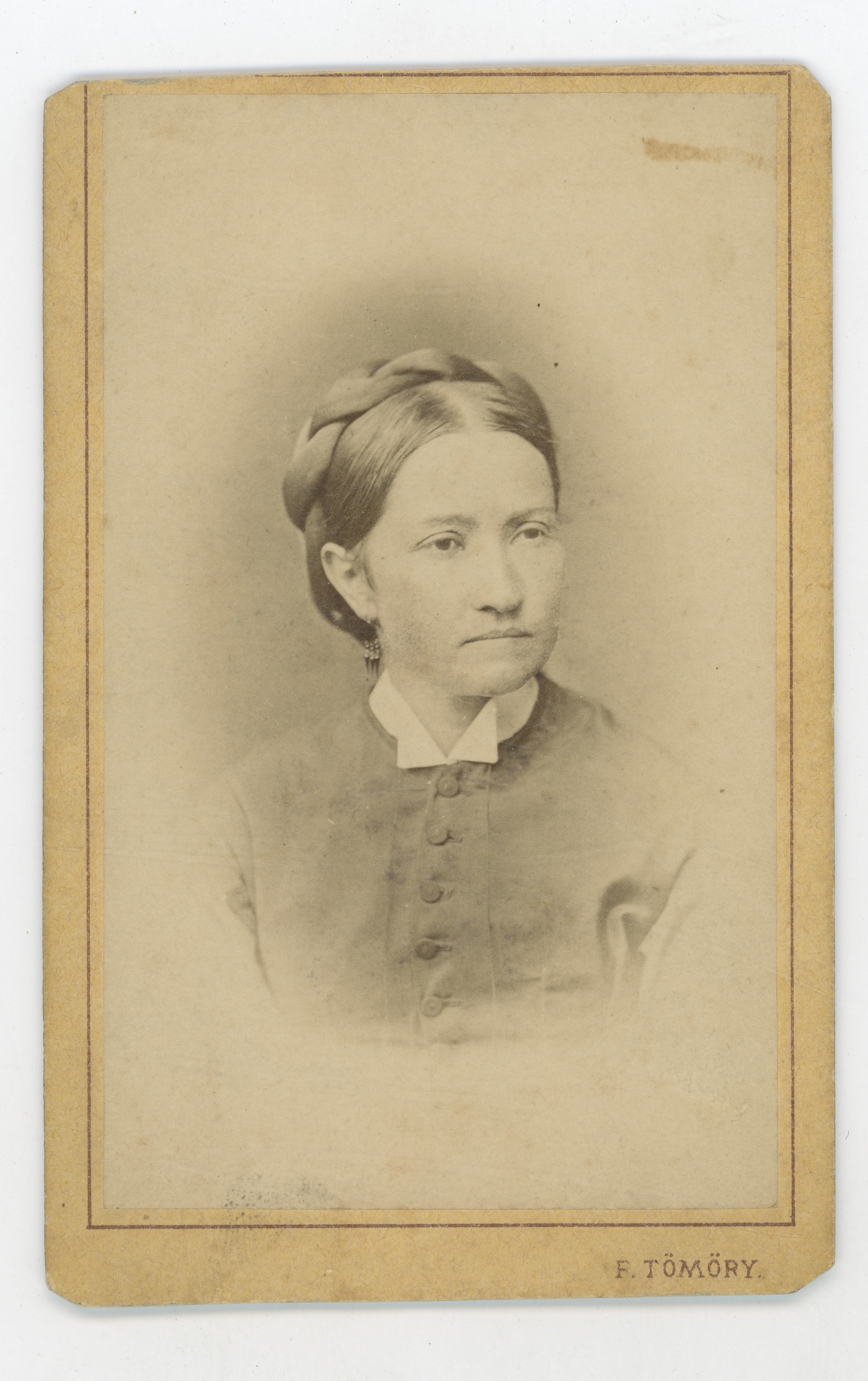 F. Tömöry, Portret mlađe žene