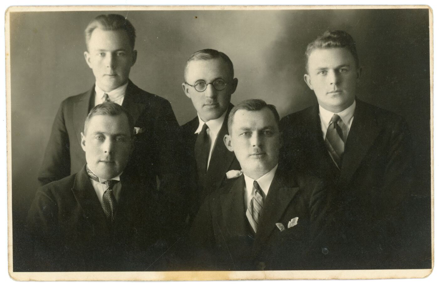 Lazaris Daninas, Broliai Kačerauskiai
