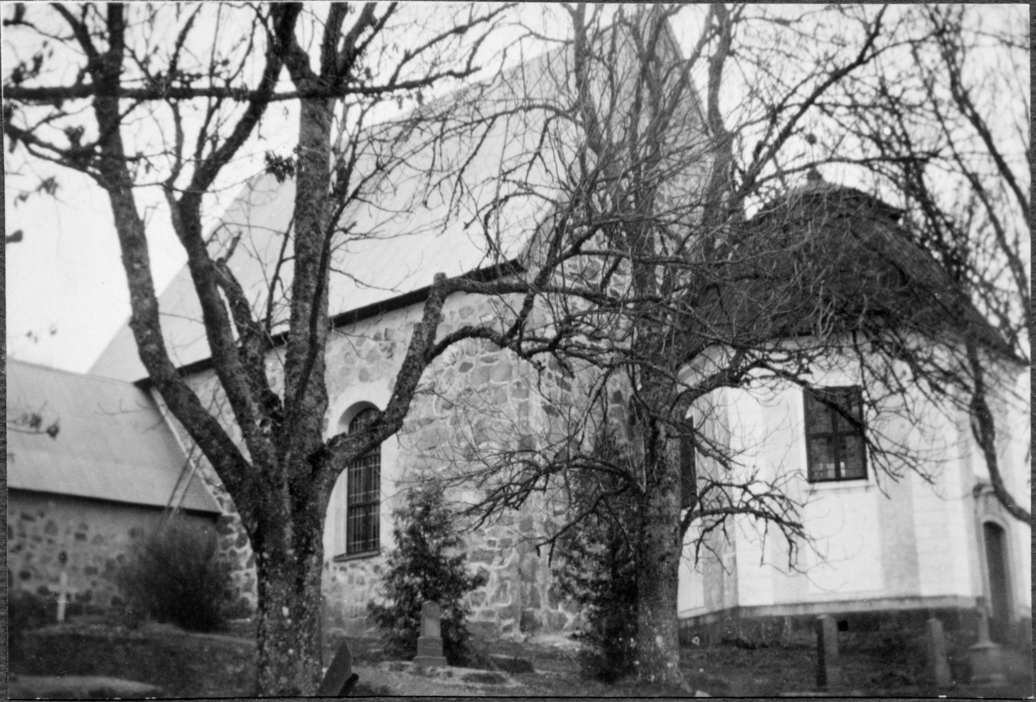 Berit Wallenberg, Roslags-Bro kyrka