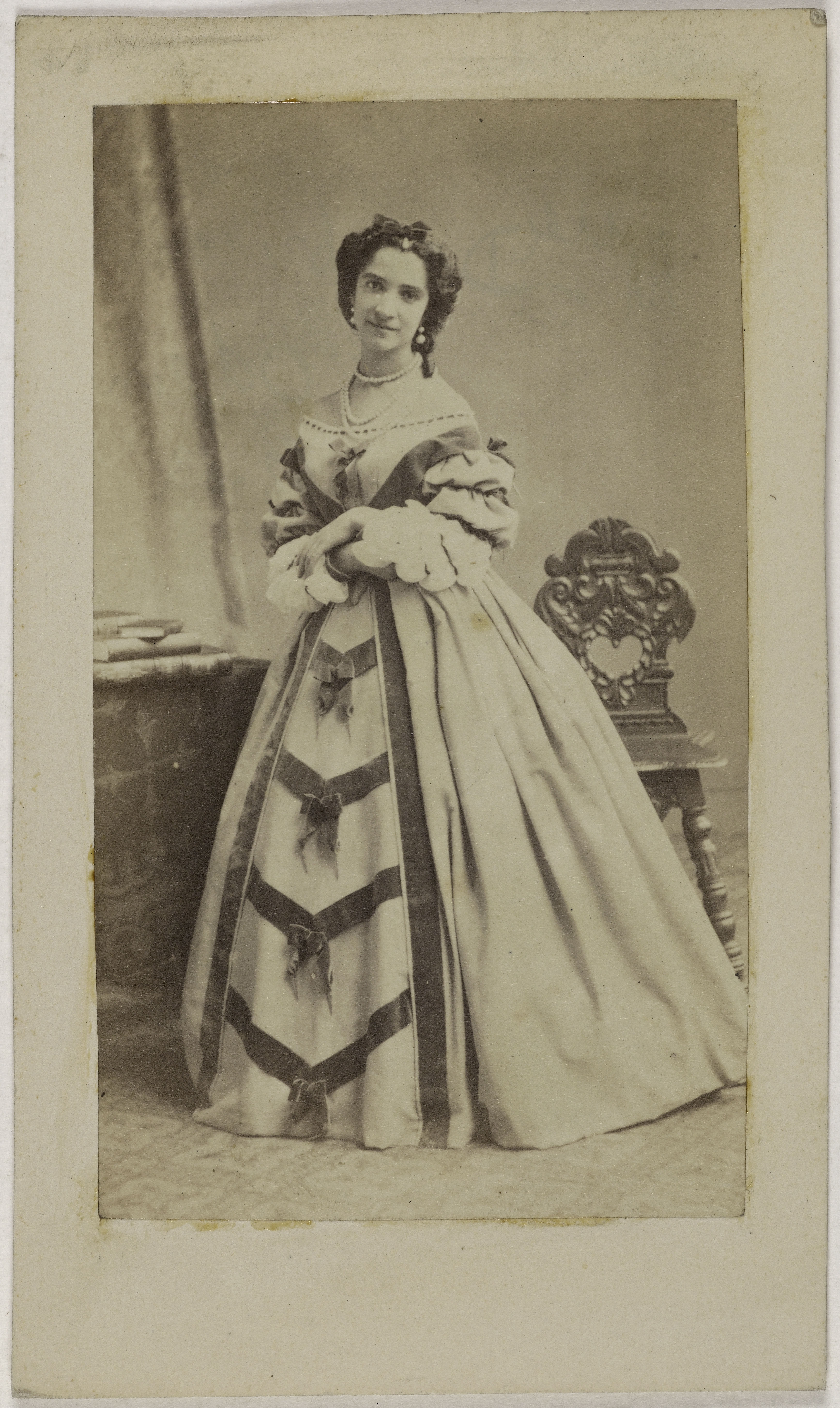 Anonyme, Portrait de Julie Clémence Marie Dambricourt (actrice au théâtre de l'Odéon et du Gymnase)