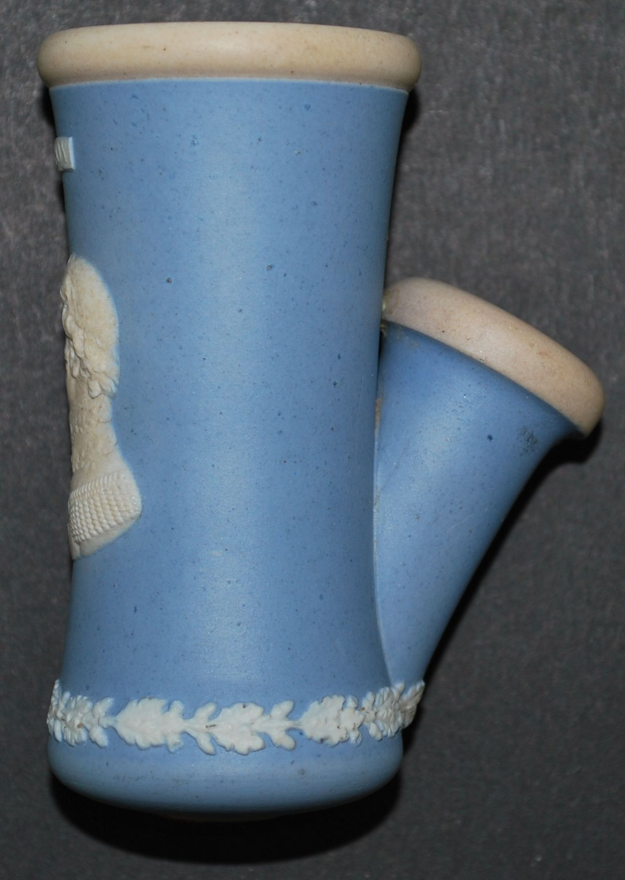 Anonyme, Tête de pipe en porcelaine de style Wedgwood avec le buste du général Maximilien Sébastien Foy