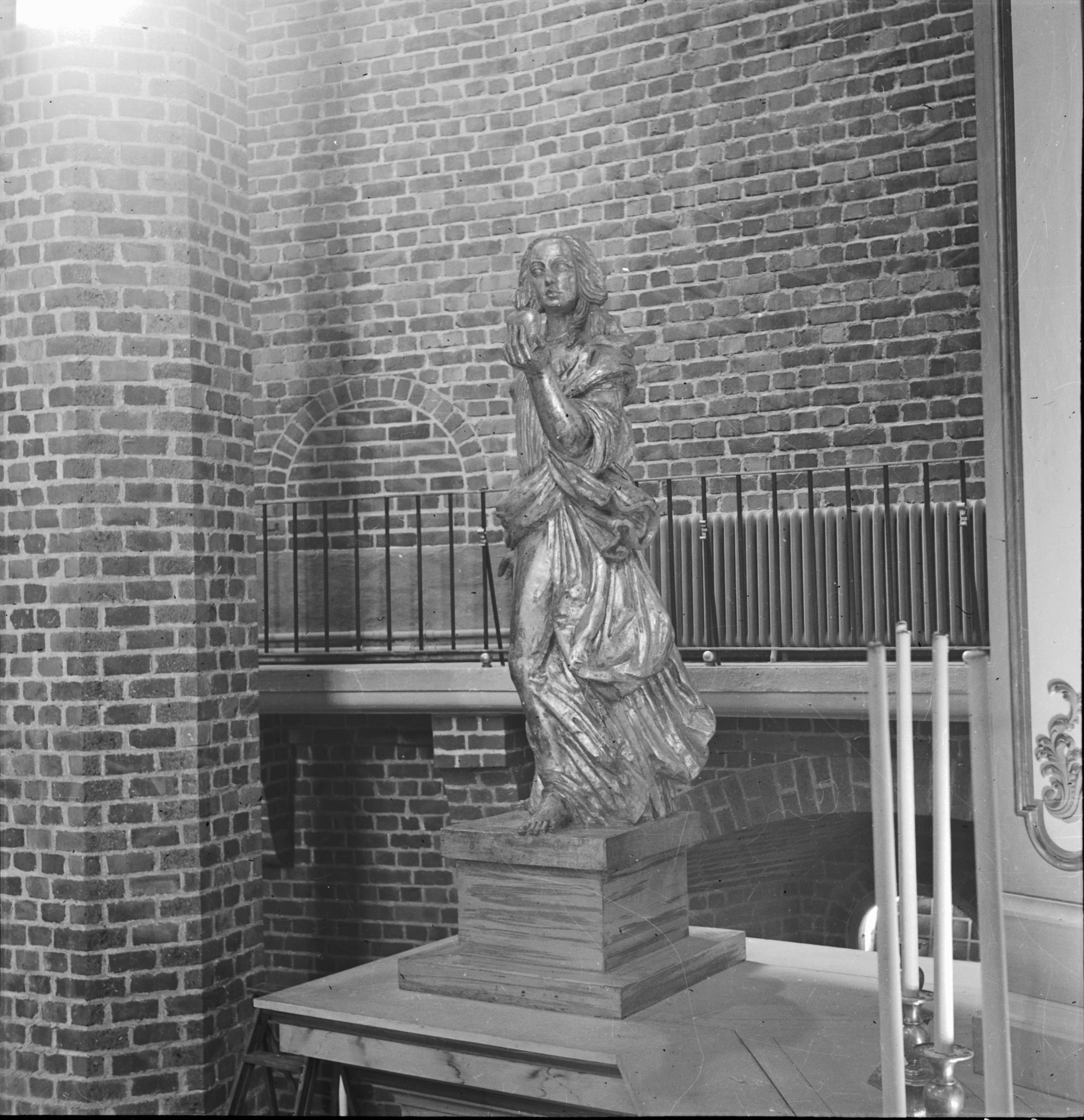 Ivar Schnell, Klosters kyrka