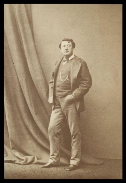 London Stereoscopic and Photographic Company, Guy Little Theatrical Photograph