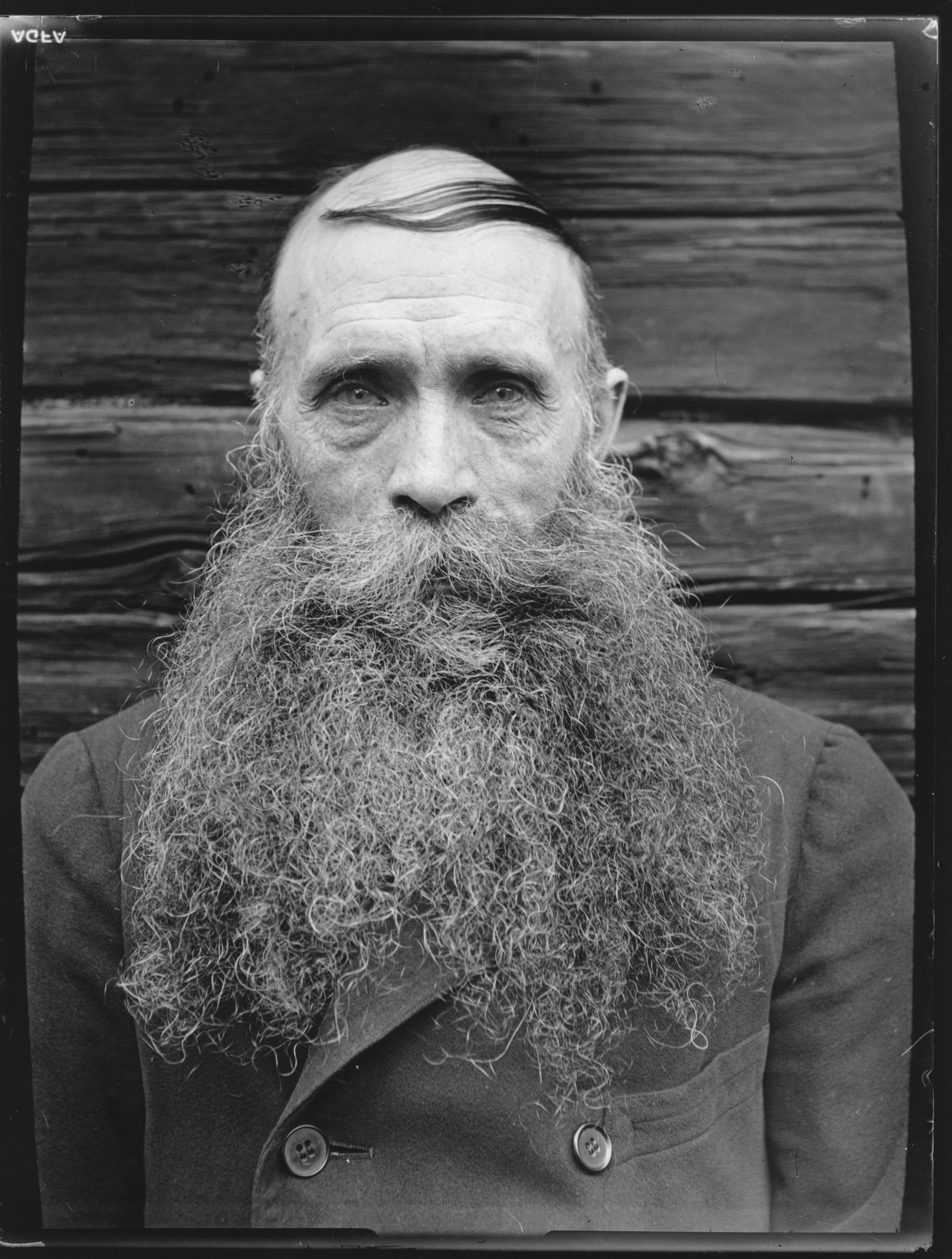 Einar Erici, Fredhäll