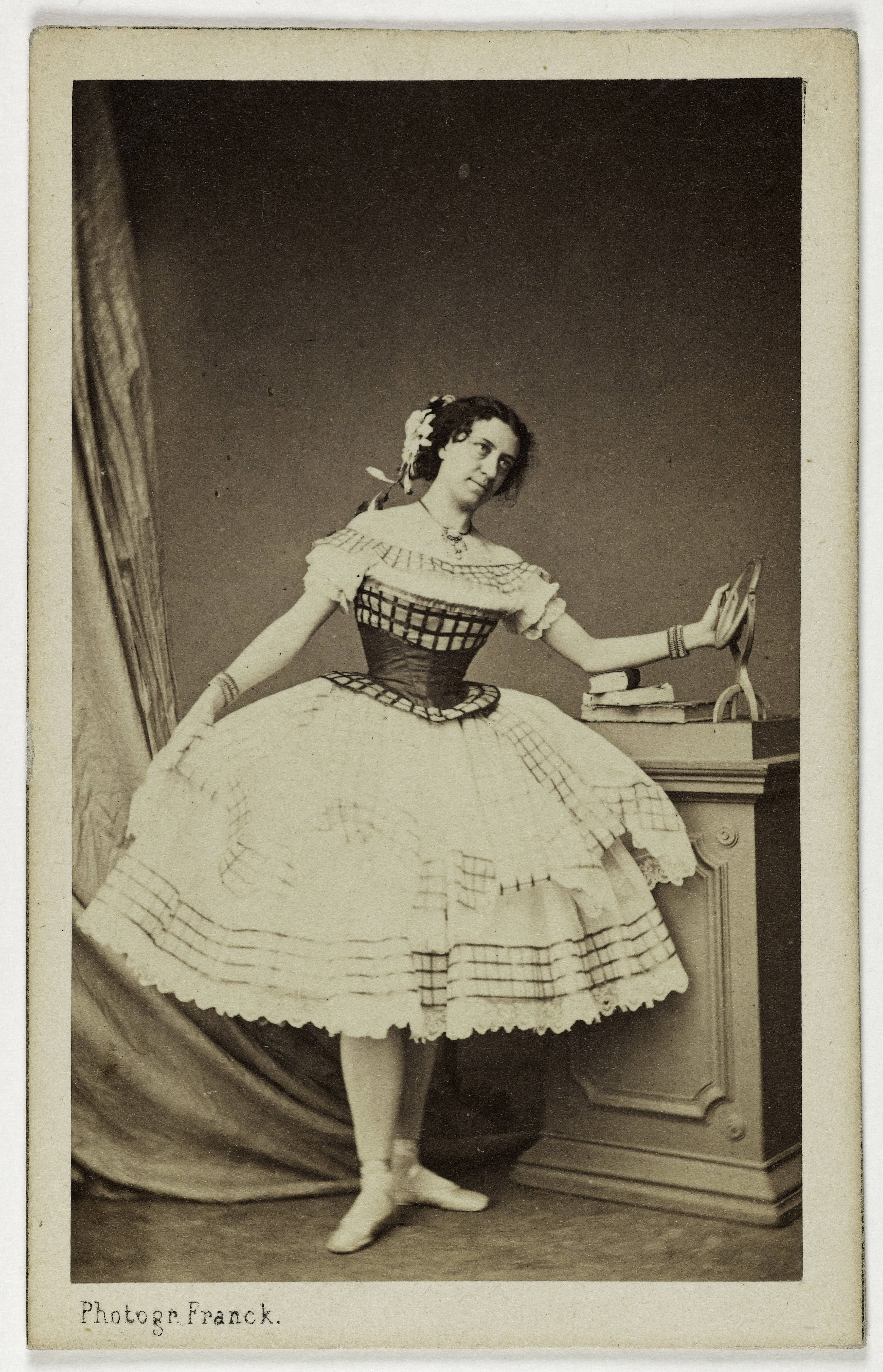 Franck, Portrait de Guichard, danseuse (Porte de St Martin et Opéra)