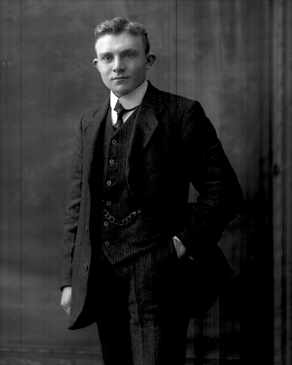 Gustav Borgen, NFB.19196