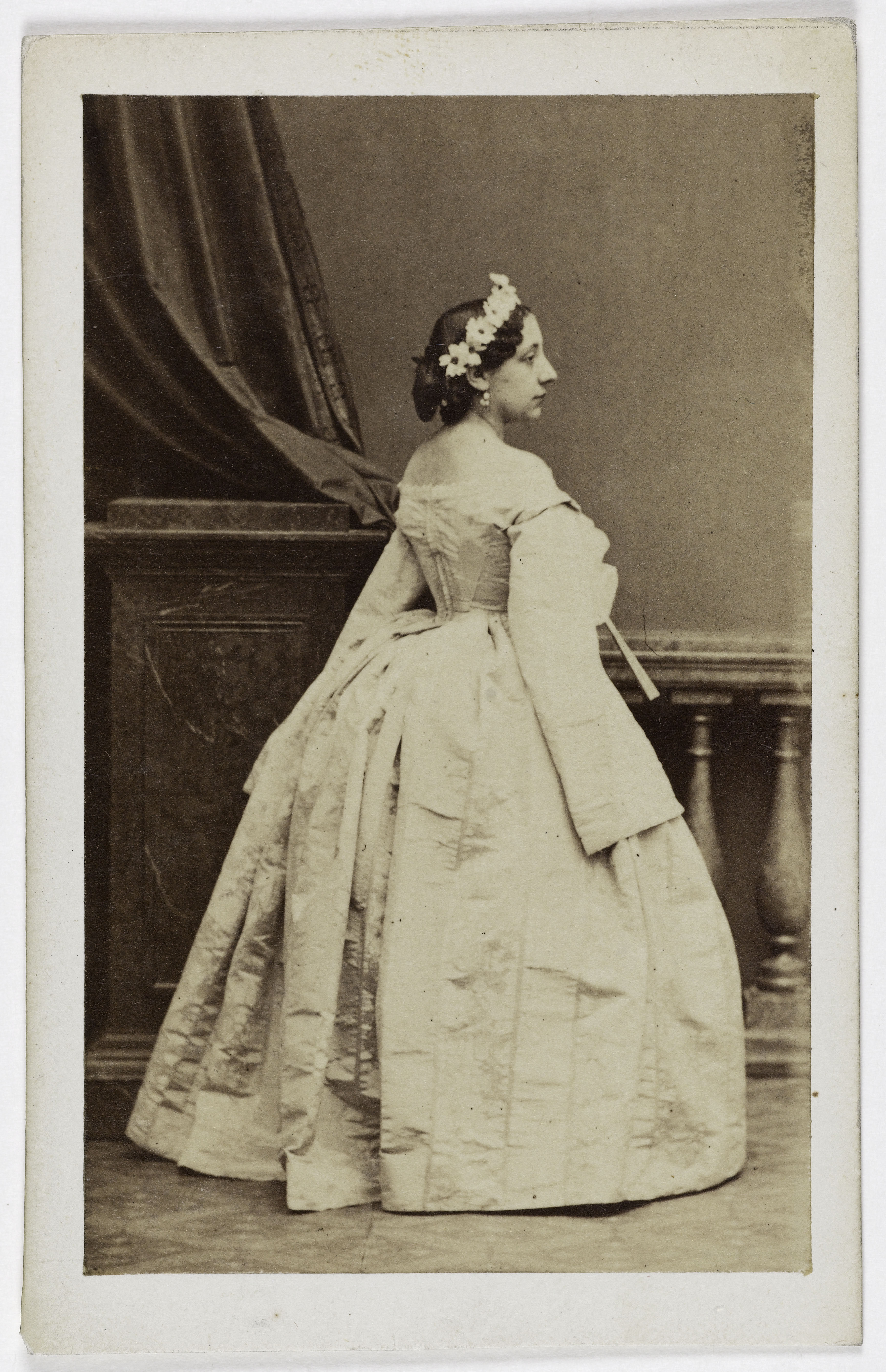 Disderi & Cie, Portrait de Durond (théâtre lyrique)