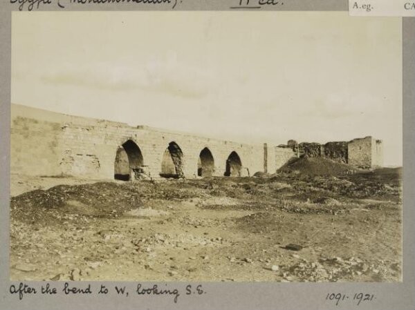 K.A.C. Creswell, Arches of the Great Aqueduct after the bend looking southeast , Cairo