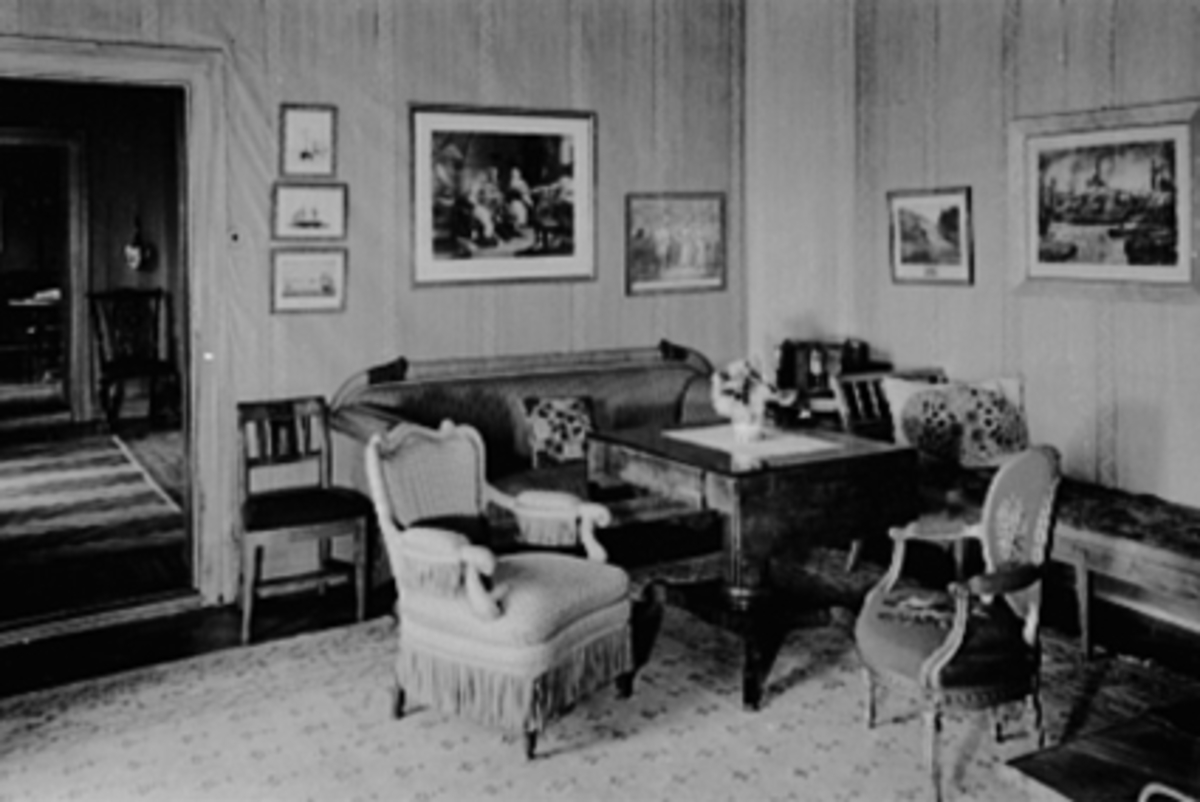 Anno Domkirkeodden, INTERIØR HAGESTUEN, STORHAMAR GÅRD, MØBLER, STRANDVEGEN 98