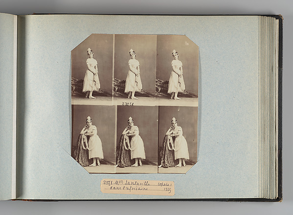 André-Adolphe-Eugène Disdéri, Mlle Sanlaville dans l'Africaine