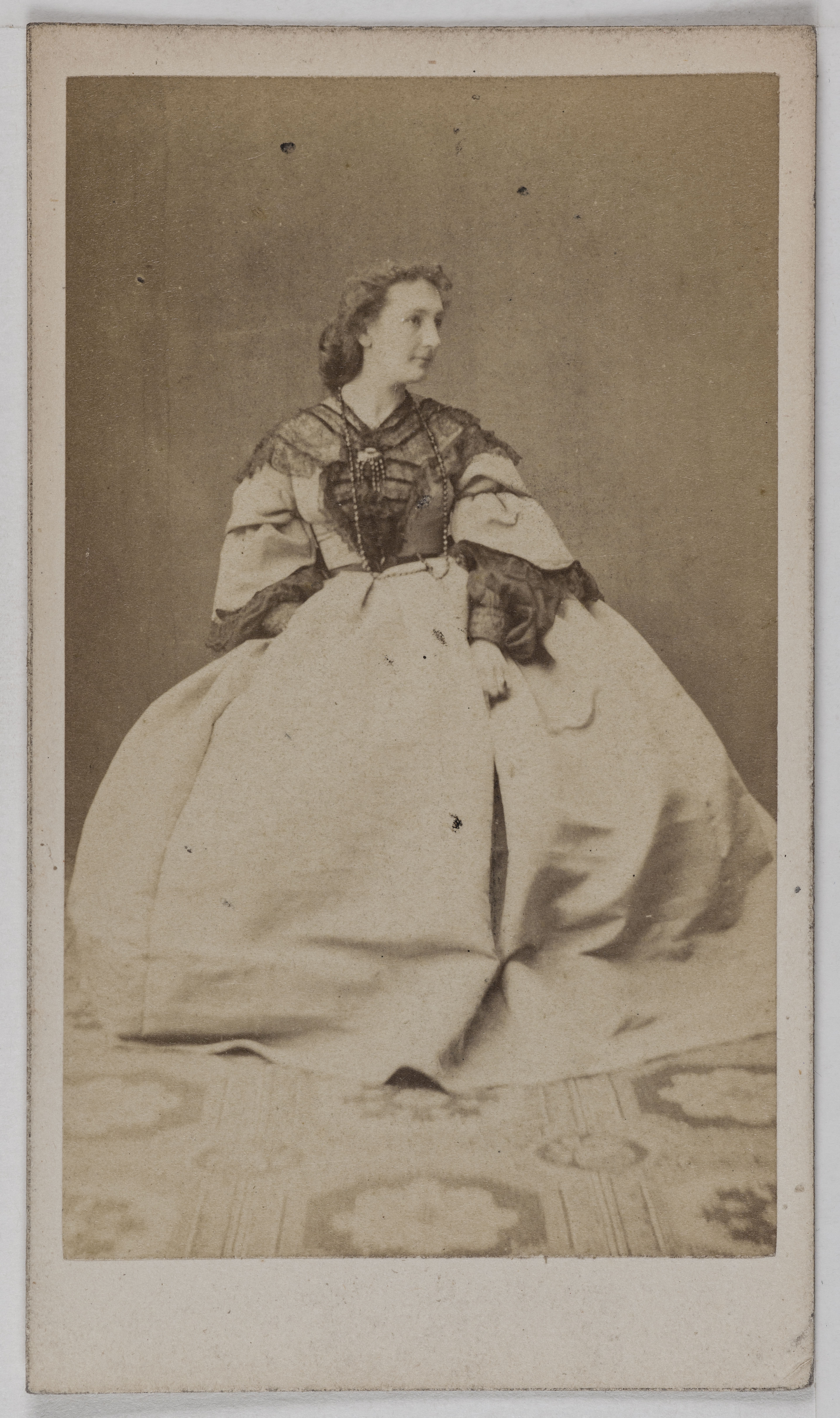 Anonyme, Portrait de Lucile, (actrice)