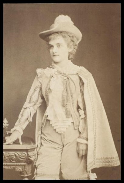 London Stereoscopic and Photographic Company, Guy Little Theatrical Photograph