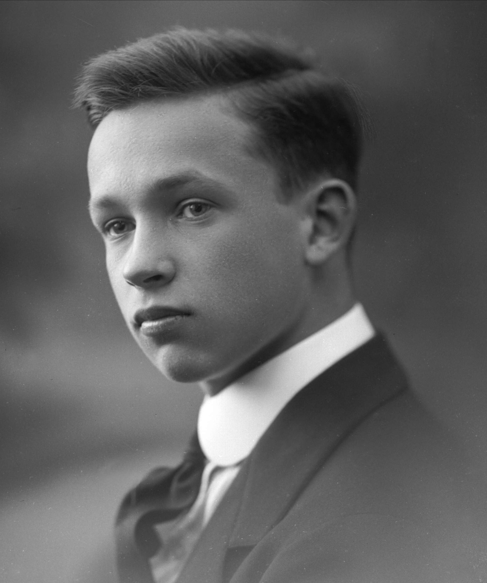Gustav Borgen, NFB.44095
