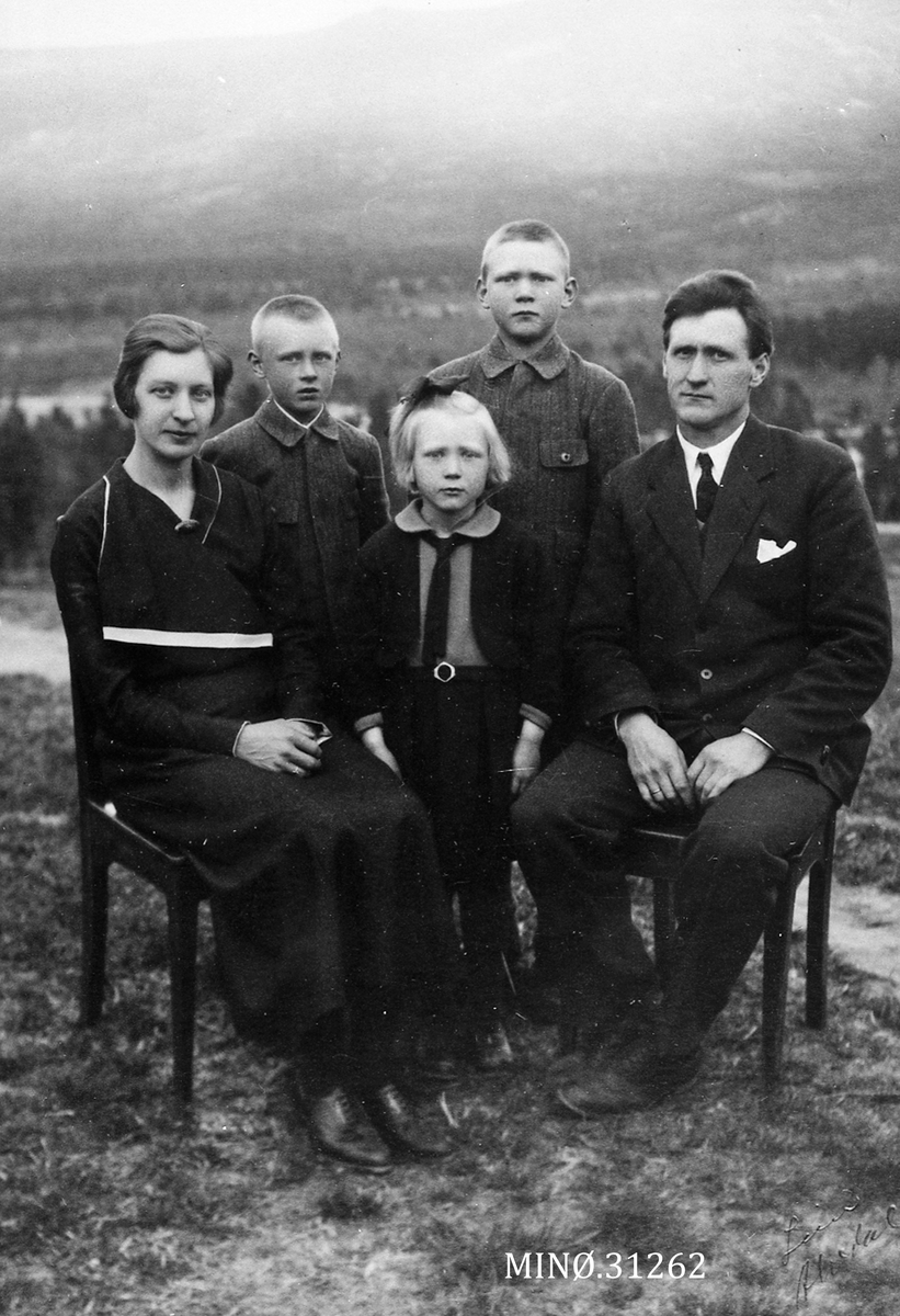 Per K. Lien, Familiebilde - Martin Kjønsberg med familie