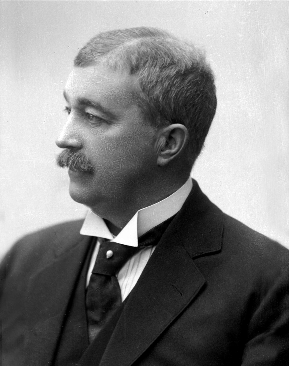 Gustav Borgen, Portrett, Fredrik Emil Hallager.
