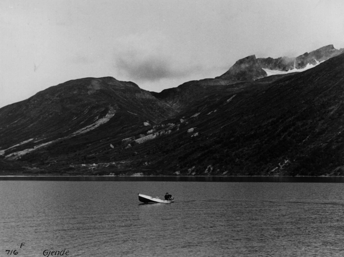 Anders Beer Wilse, Gjende, Jotunheimen, Samferdsel, Båt