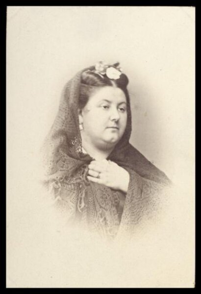 London Stereoscopic and Photographic Company, Guy Little Theatrical Photograph
