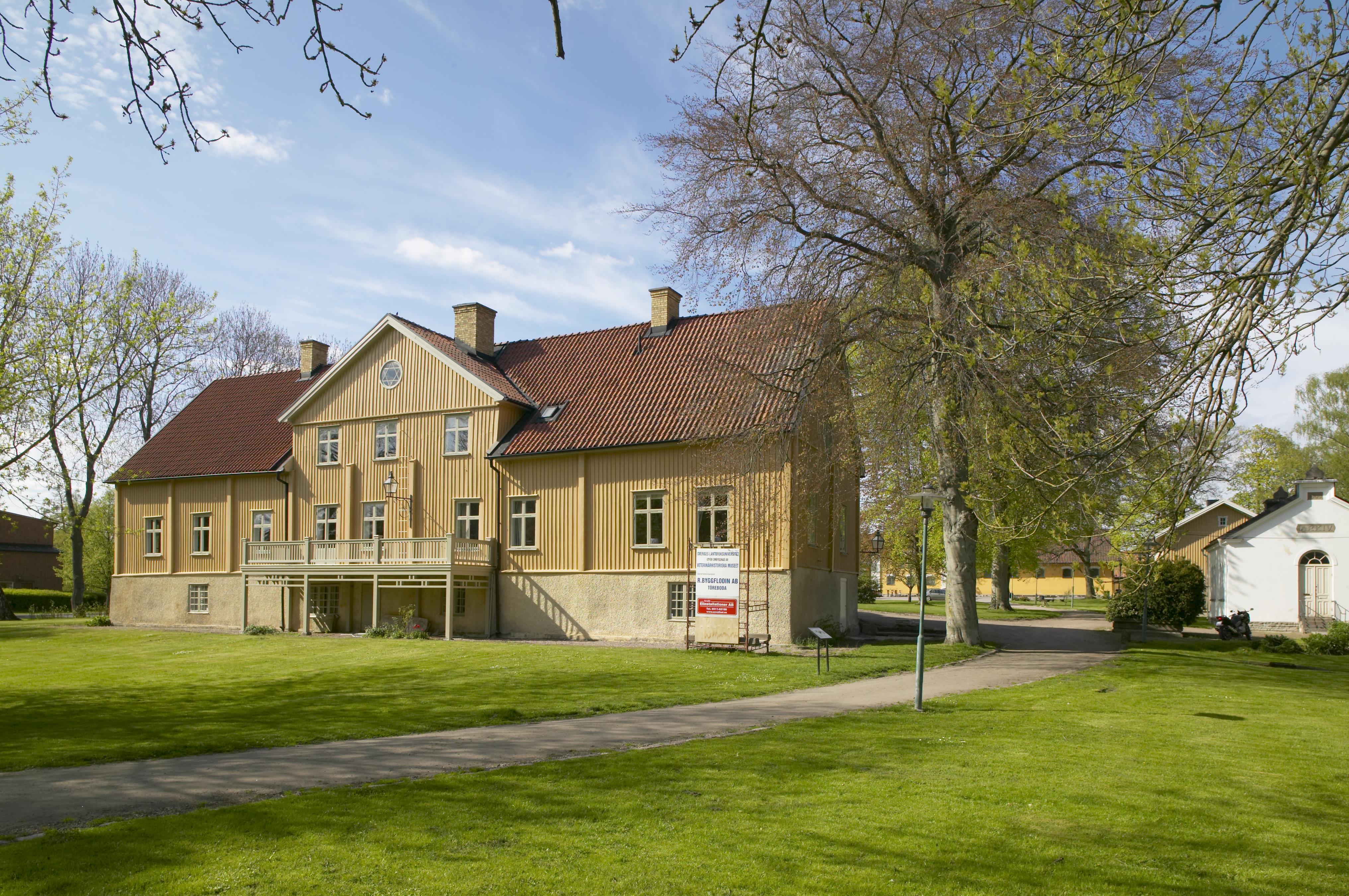 Bengt A Lundberg, Skara veterinärinrättning