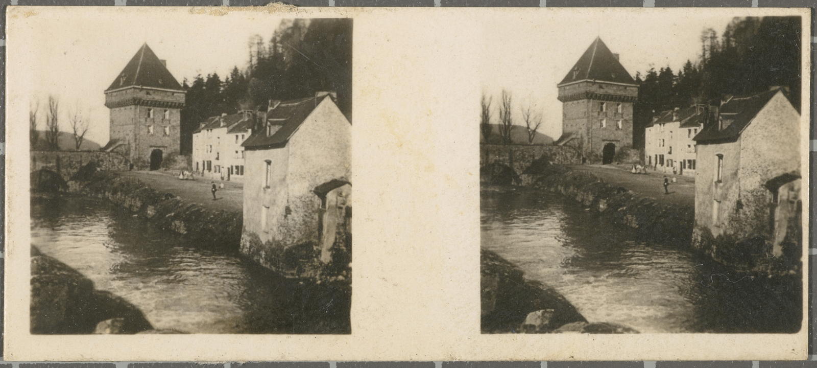 Desconegut, N.º 320. Echternach. - Puente sobre el Sura y Torre.