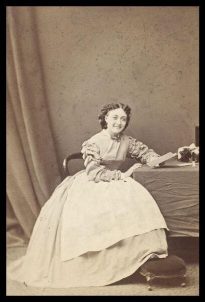 London Stereoscopic and Photographic Company, Guy Little Theatrical Photograph