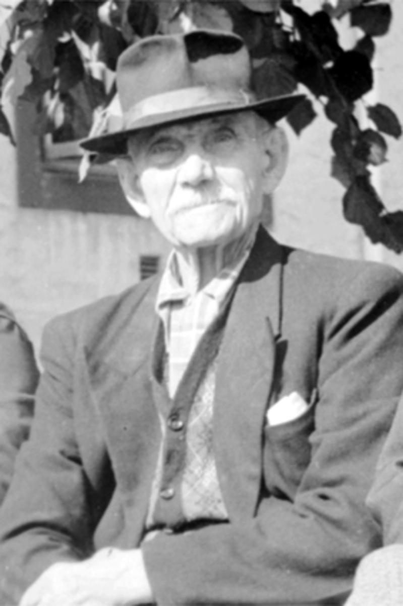 Anno Domkirkeodden, PORTRETT GRUNNARBEIDER MARTIN ANDERSEN 02. 10. 1867 - 17. 02. 1965