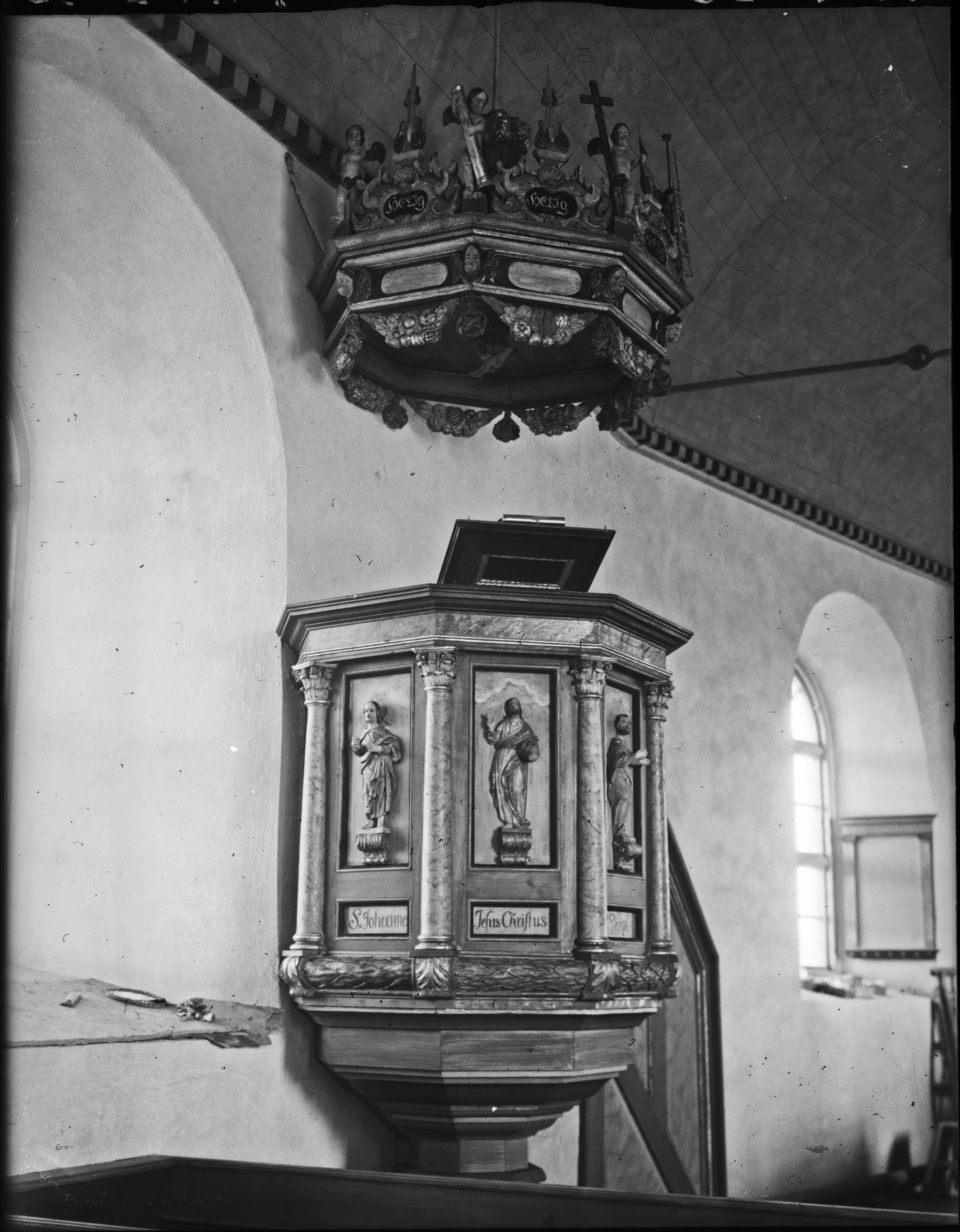 Olle Hellström, Eskilsäters kyrka