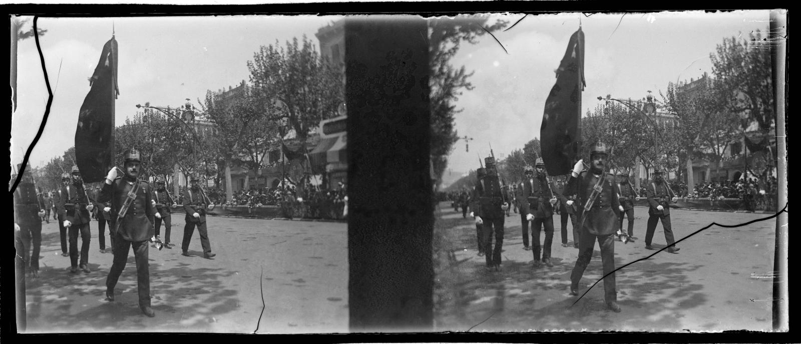 Desconegut, Parade by Barcelona