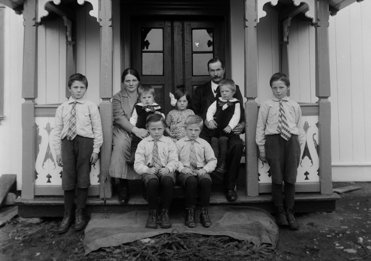 Christian Grundseth, HUUSE EMIL, NES I RINGSAKER, GR: 9, FAMILIE, 34070.