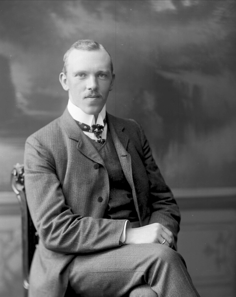 Gustav Borgen, NFB.19083
