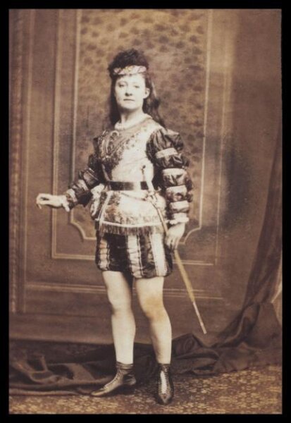 London Stereoscopic and Photographic Company, Guy Little Theatrical Photograph