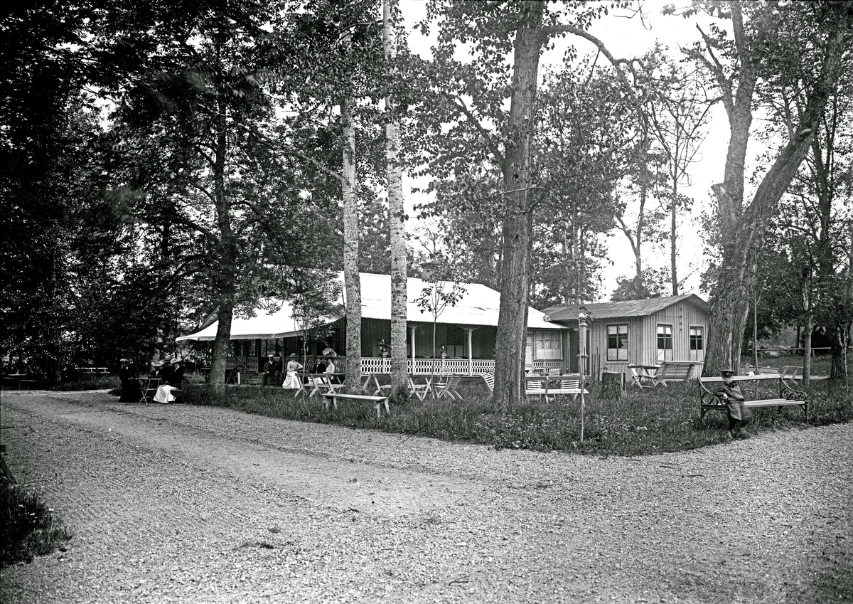Ellert Johan Viktor Sörman, Johannisdals hälsobrunn, matsalen. Fotograf E Sörman?
