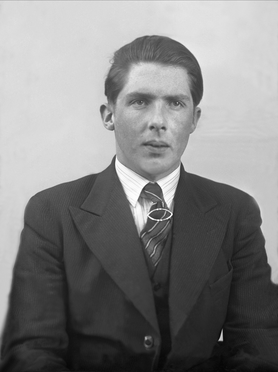 Gustav Borgen, NFB.56367