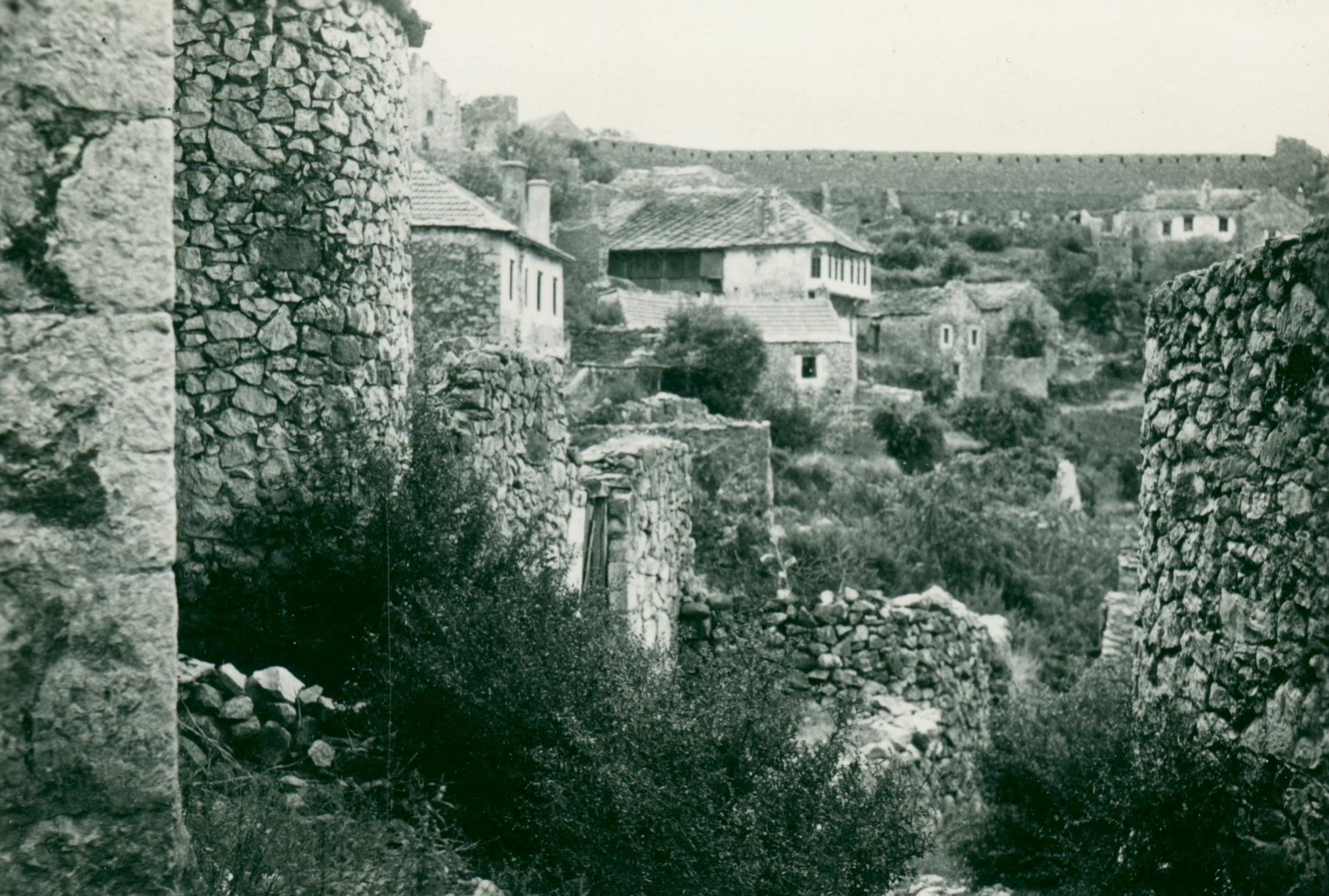 Većeslav Henneberg, Počitelj - Veduta s kućama i zidinama