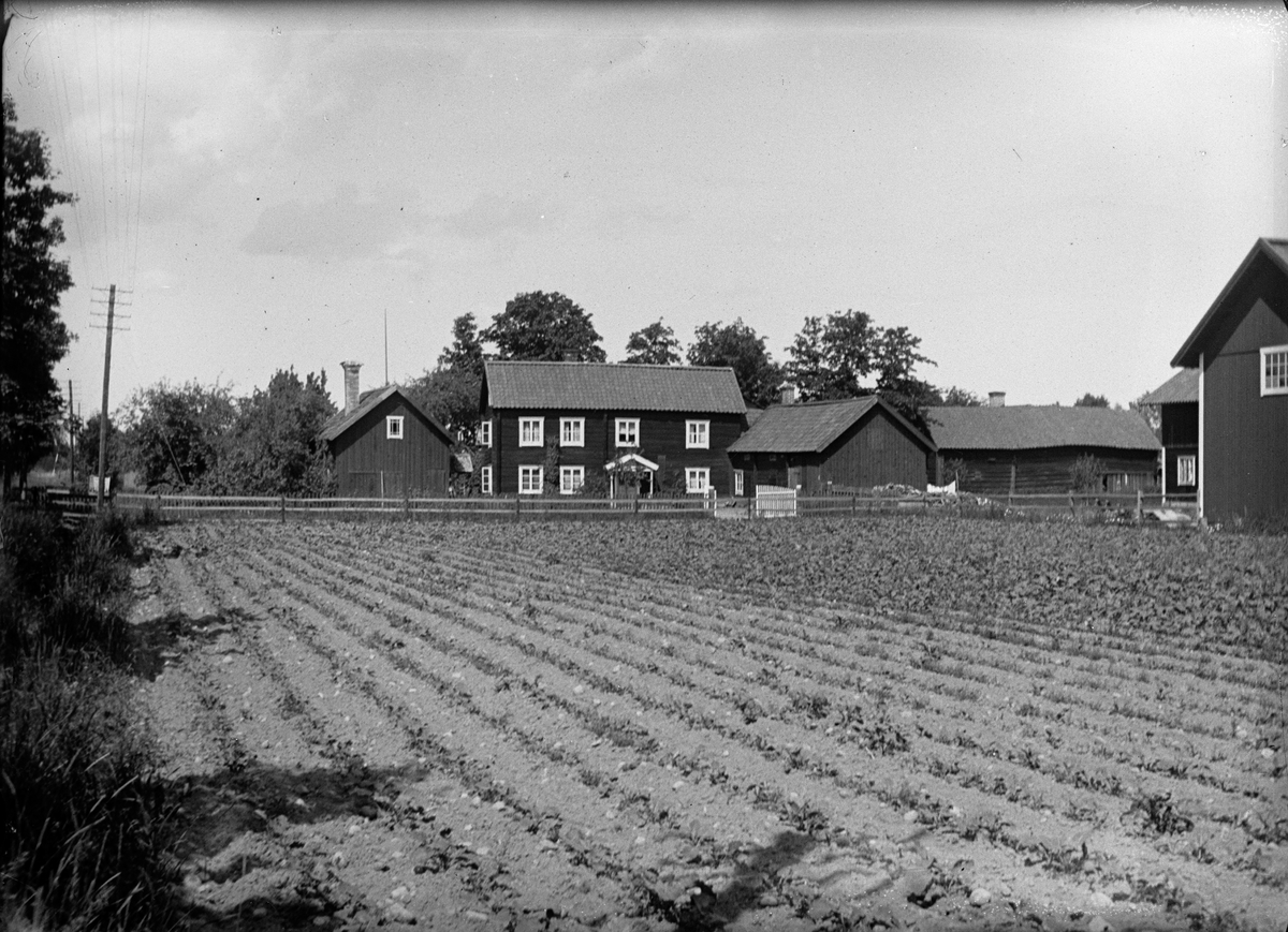 Paul Sandberg, Bymiljö, Uppland sannolikt sent 1920-tal - 1930-tal