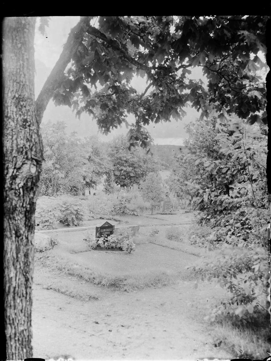 Skötsner-Edhlund, Gravsten, Östhammar, Uppland