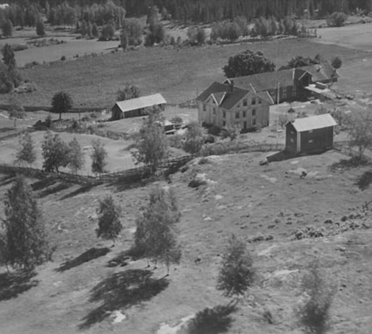 Widerøes Flyveselskap A/S, SØRHOLTE GÅRD, FLYFOTO