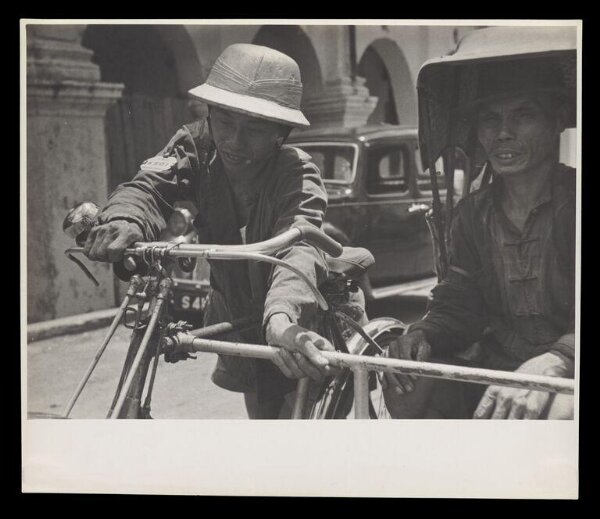 Hardy, Bert, The Life of a TRISHAW BOY