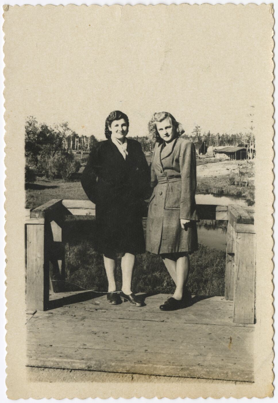 Nežinomas autorius, Lietuvės tremtinės Nijolė ir Ona