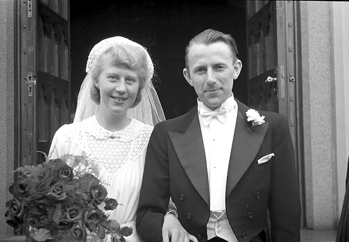 Anders Beer Wilse, Prot: protokoll finnes ikke Register: Prois A. brudepar Leica 3/6-43