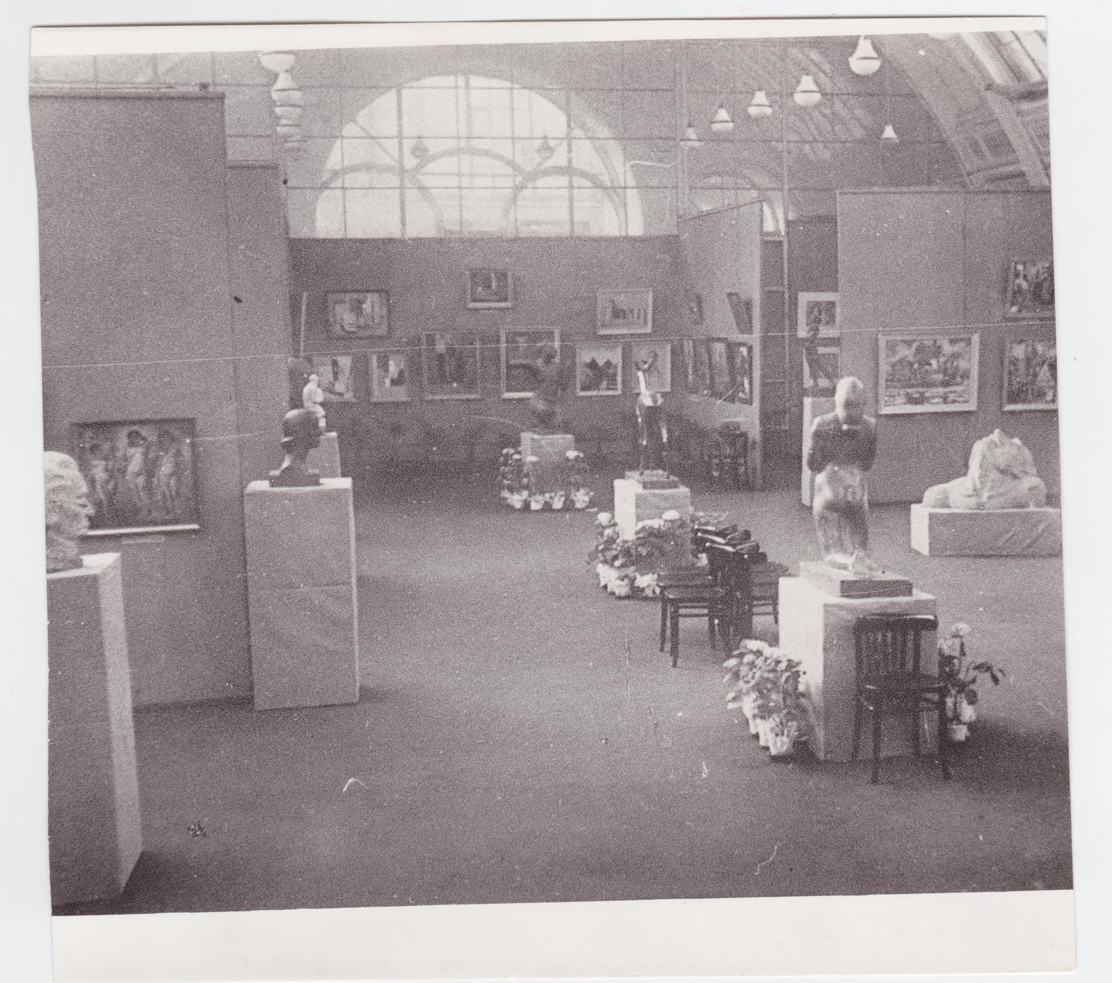 Unknown artist, Vaade Eesti kunsti näitusele Moskvas 1935. a