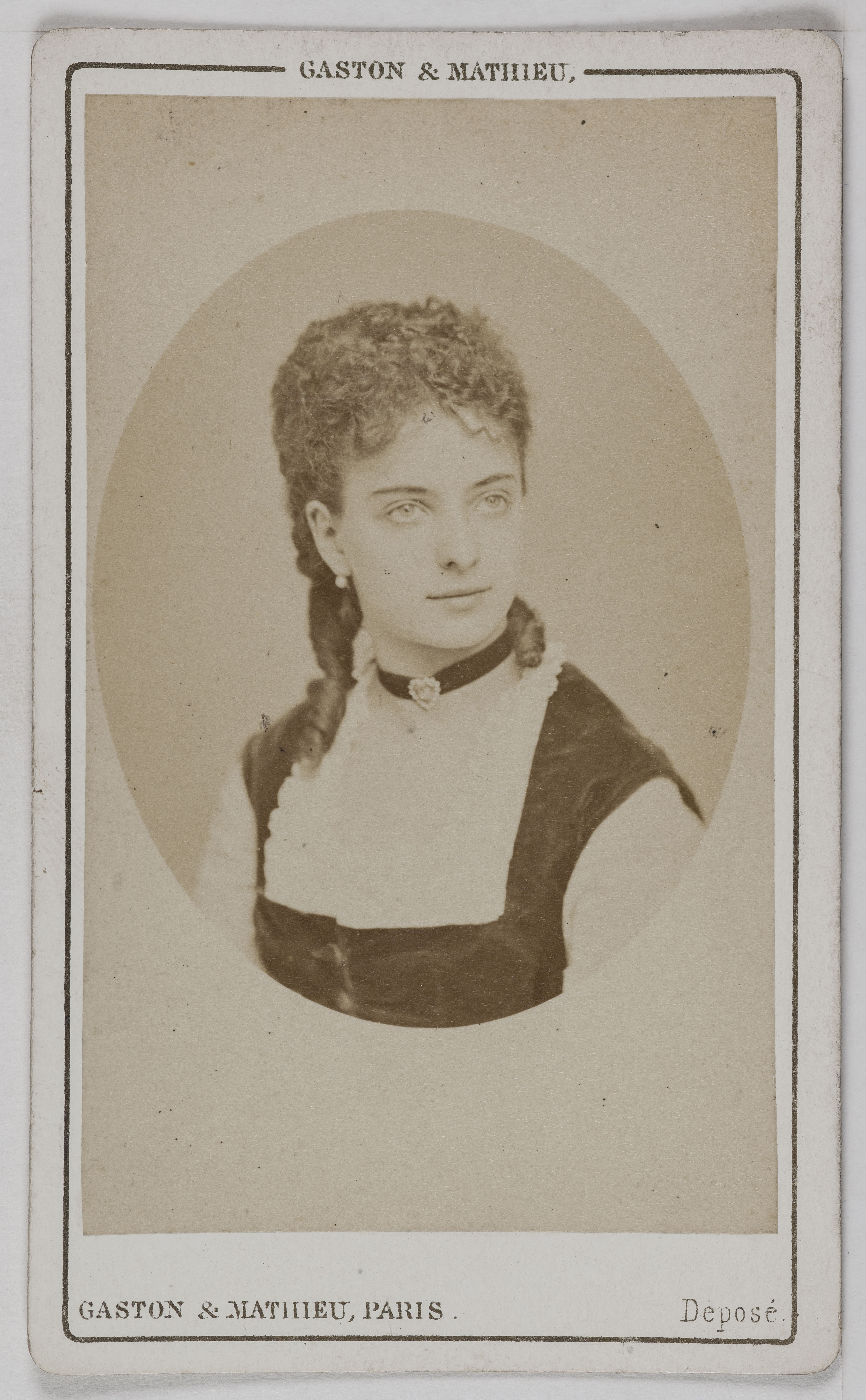 Gaston & Mathieu, Portrait de Lucca Pauline, (1841-1908), (chanteuse lyrique)