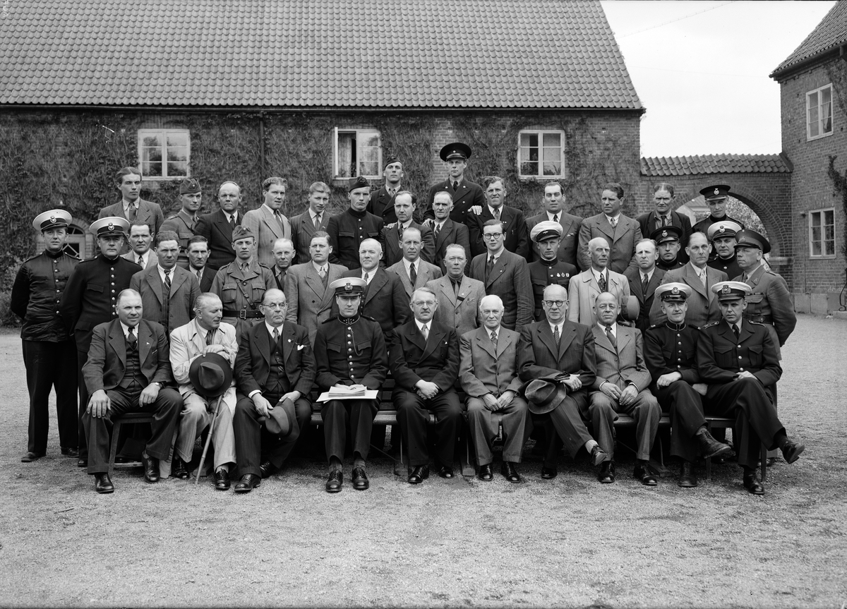 Paul Sandberg, Grupporträtt - män, Uppsala 1944