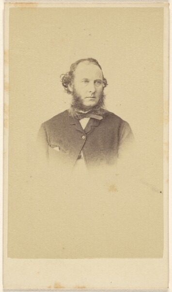 Unknown, [Unidentified man with muttonchops, in vignette-style]