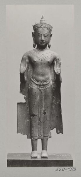 Unknown, Bronze sculpture of standing figure of the Dipankara Buddha, V&A Museum