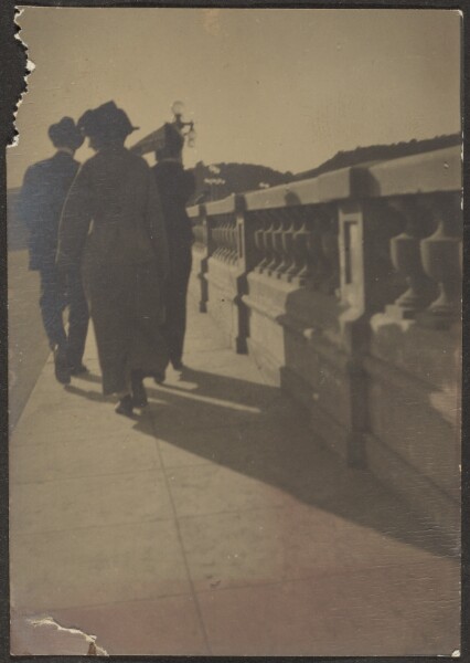 Louis Fleckenstein, [Figures on Bridge]
